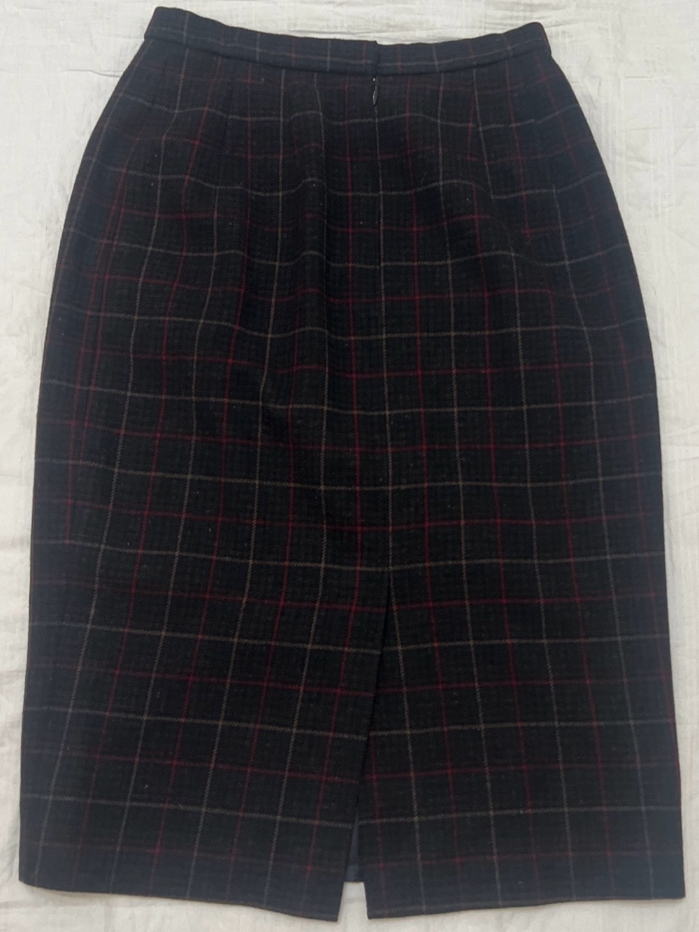 Pendleton 100% Wool Charcoal Gray Burgundy Plaid Midi Skirt Size 6 - Picture 4 of 11